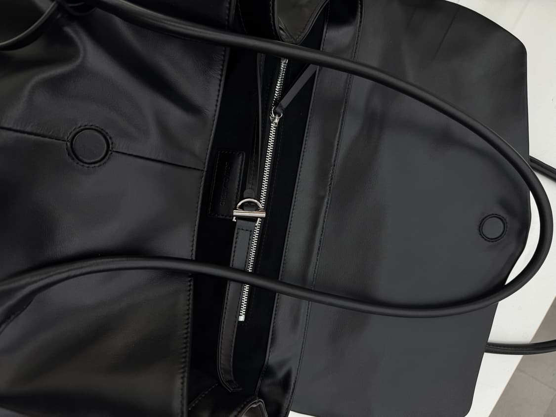 LOW CLASSIS HARICOT FLAP BAG MINI 상품이미지3