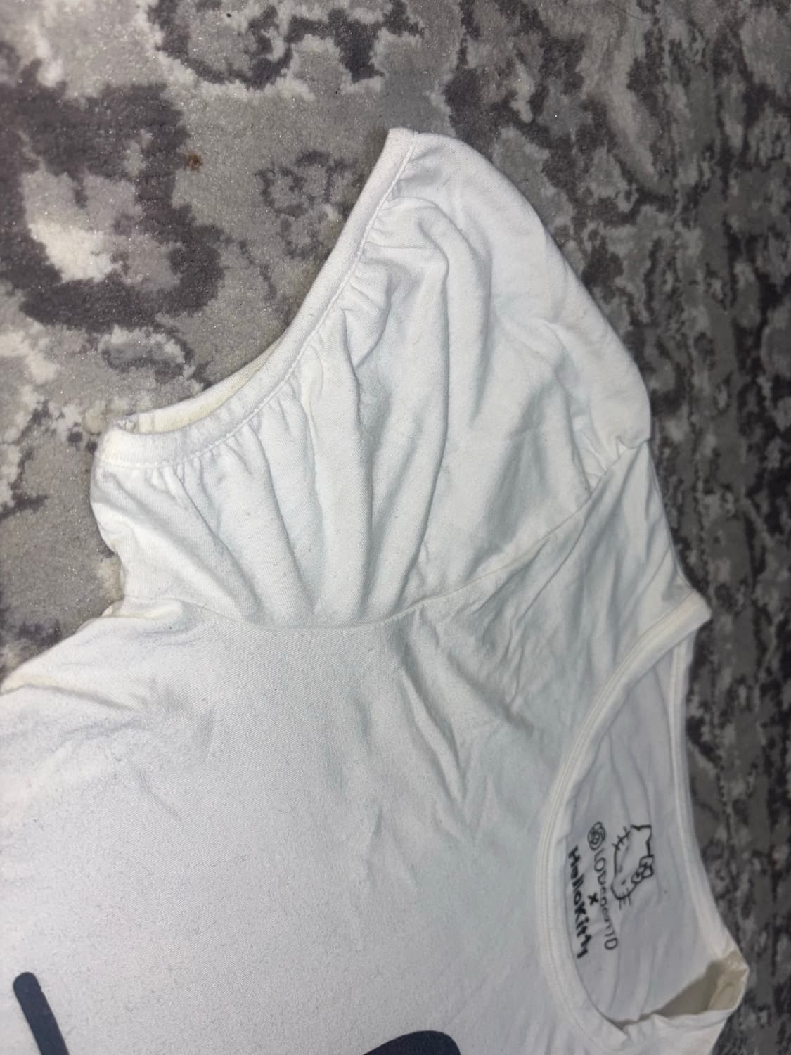 헬로키티 크롭티 상품이미지4