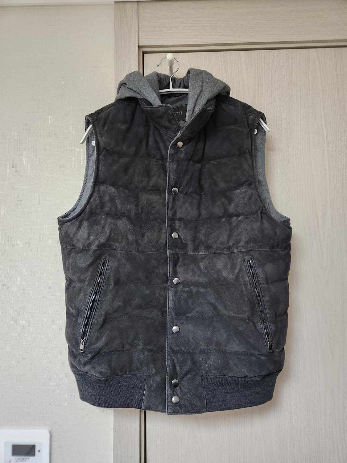 이태리 브랜드 갈로티 GALLOTTI 염소가죽 후드 베스트 유일매물 상품이미지1