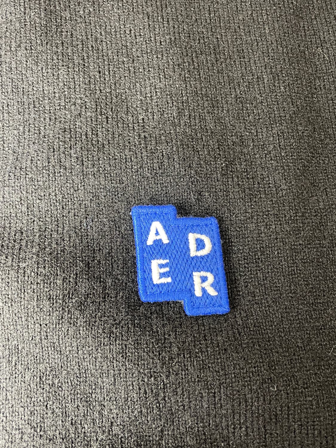 아더에러 가디건 시그니피컨트 블랙 상품이미지6