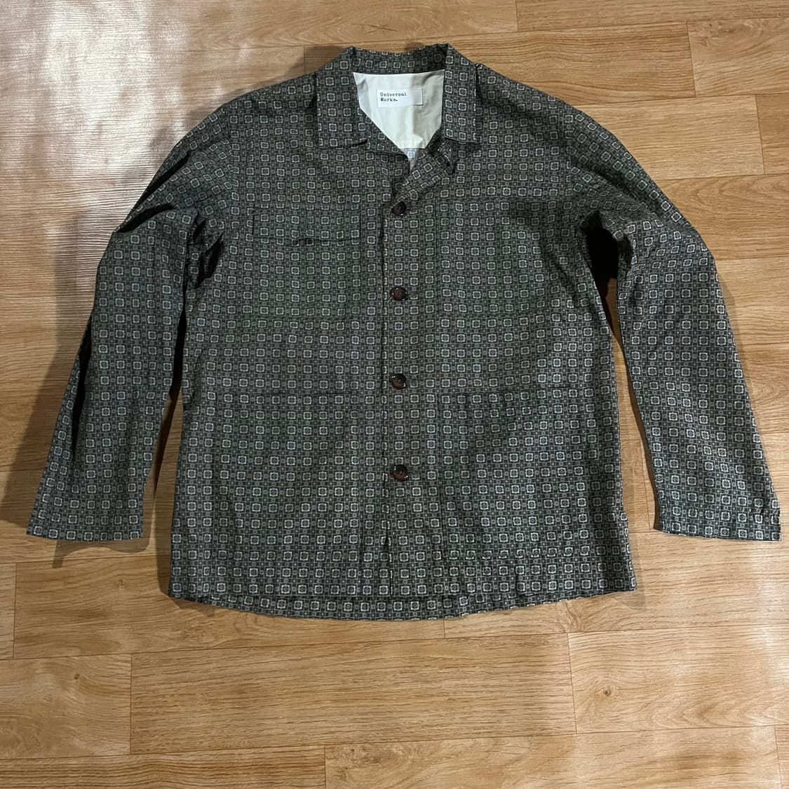 [105] 유니버셜웍스 로드셔츠 상품이미지1