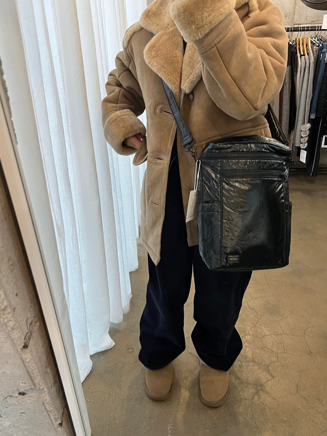 PORTER 포터 글로시 크로스백 블랙 상품이미지3