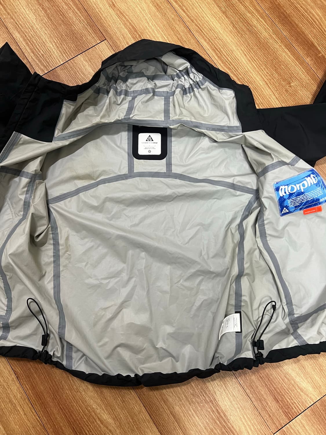 나이키 ACG 모르포 스톰핏 ADV 레인 자켓 블랙 - 아시아 (L) 매 상품이미지7