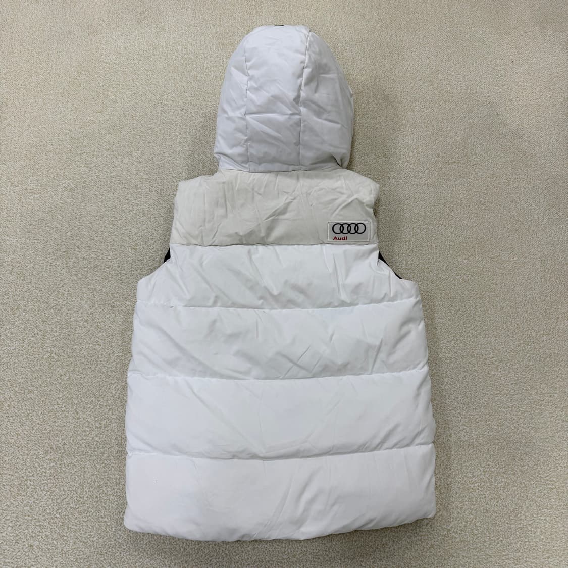 160 데상트 키즈 아우디 패딩 조끼 0127T1 상품이미지2
