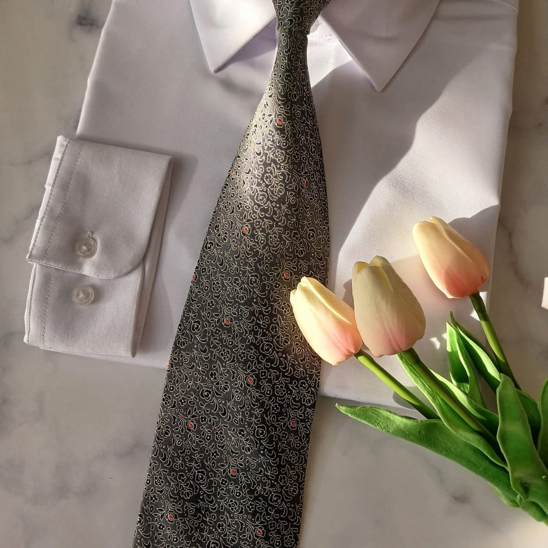 레노마 실크 그레이 플로럴 패턴 넥타이 9.7cm A+등급 A19441
 상품이미지5
