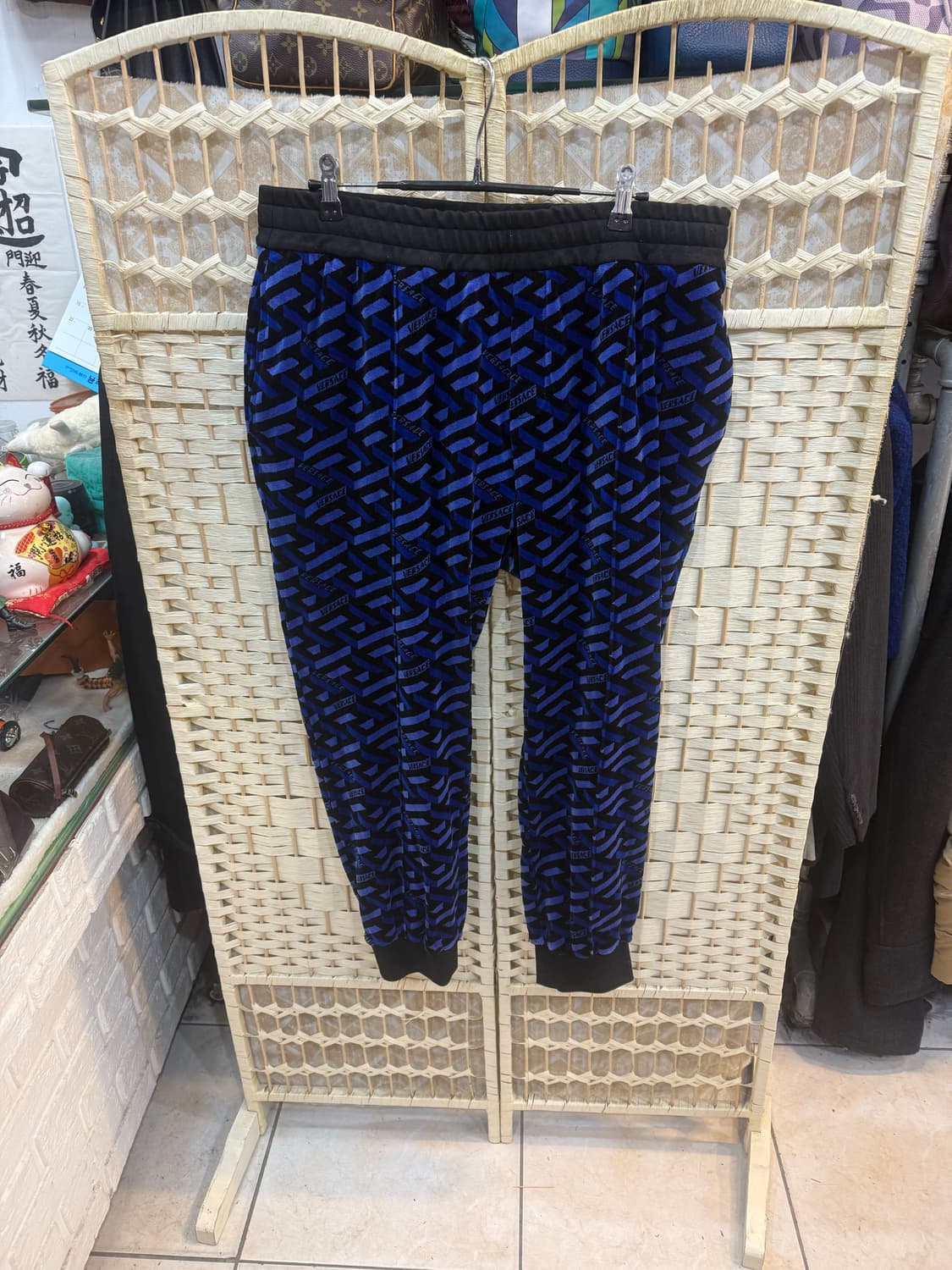 34 정품 베르사체 라 그레라 프린트 쉐닐 트랙팬츠 팝니다 상품이미지1