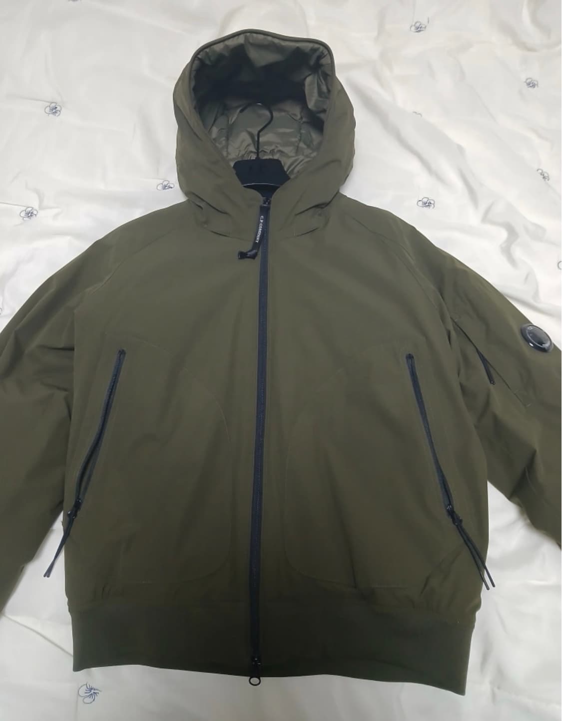 CP컴퍼니 렌즈 와펜 후드 패딩 (카키) | 상태 최상  CP COMPA 상품이미지1