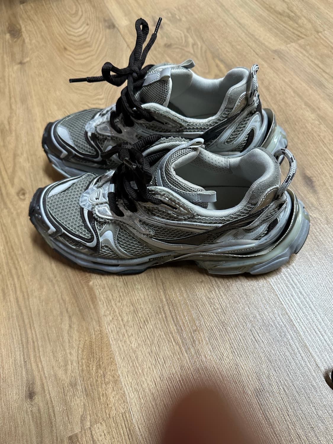 발렌시아가 러너 2.0 베이지 43 상품이미지3