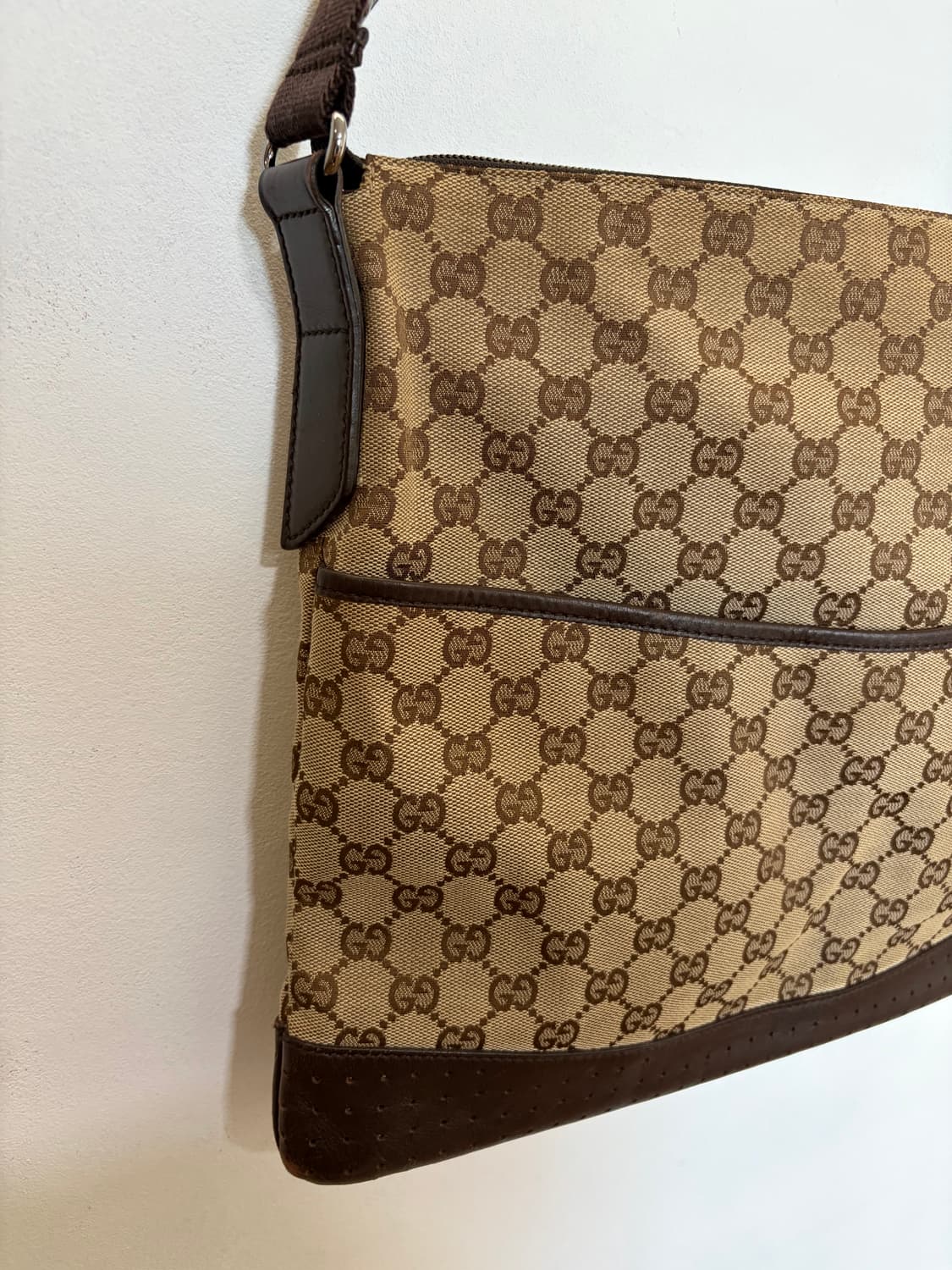 구찌 GG 캔버스 메신저/크로스백 (145856) 상품이미지4