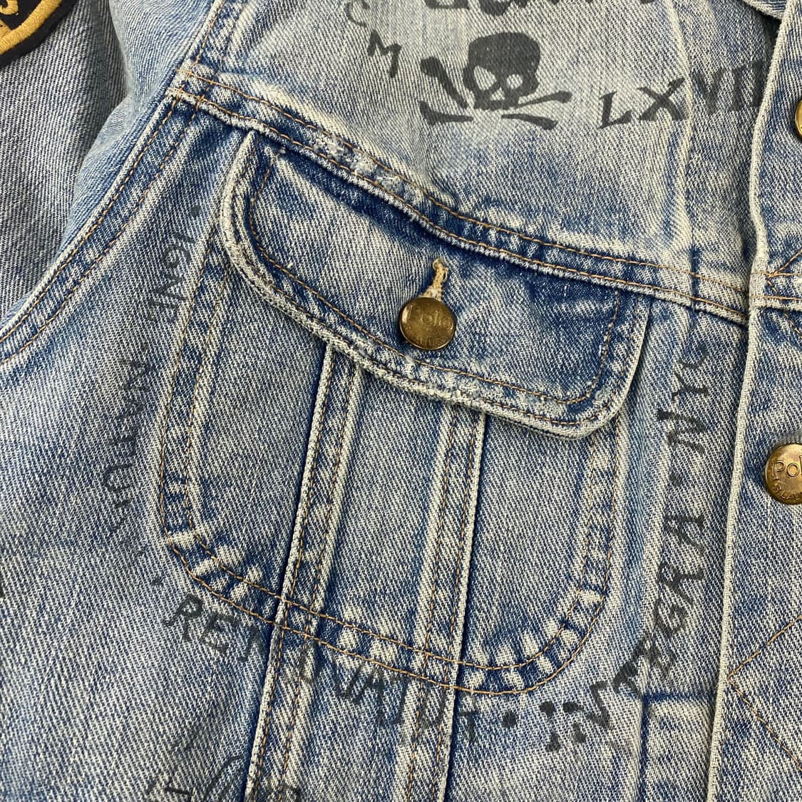 폴로 포켓 데님 크래피티 트러커 자켓 (95) 상품이미지4