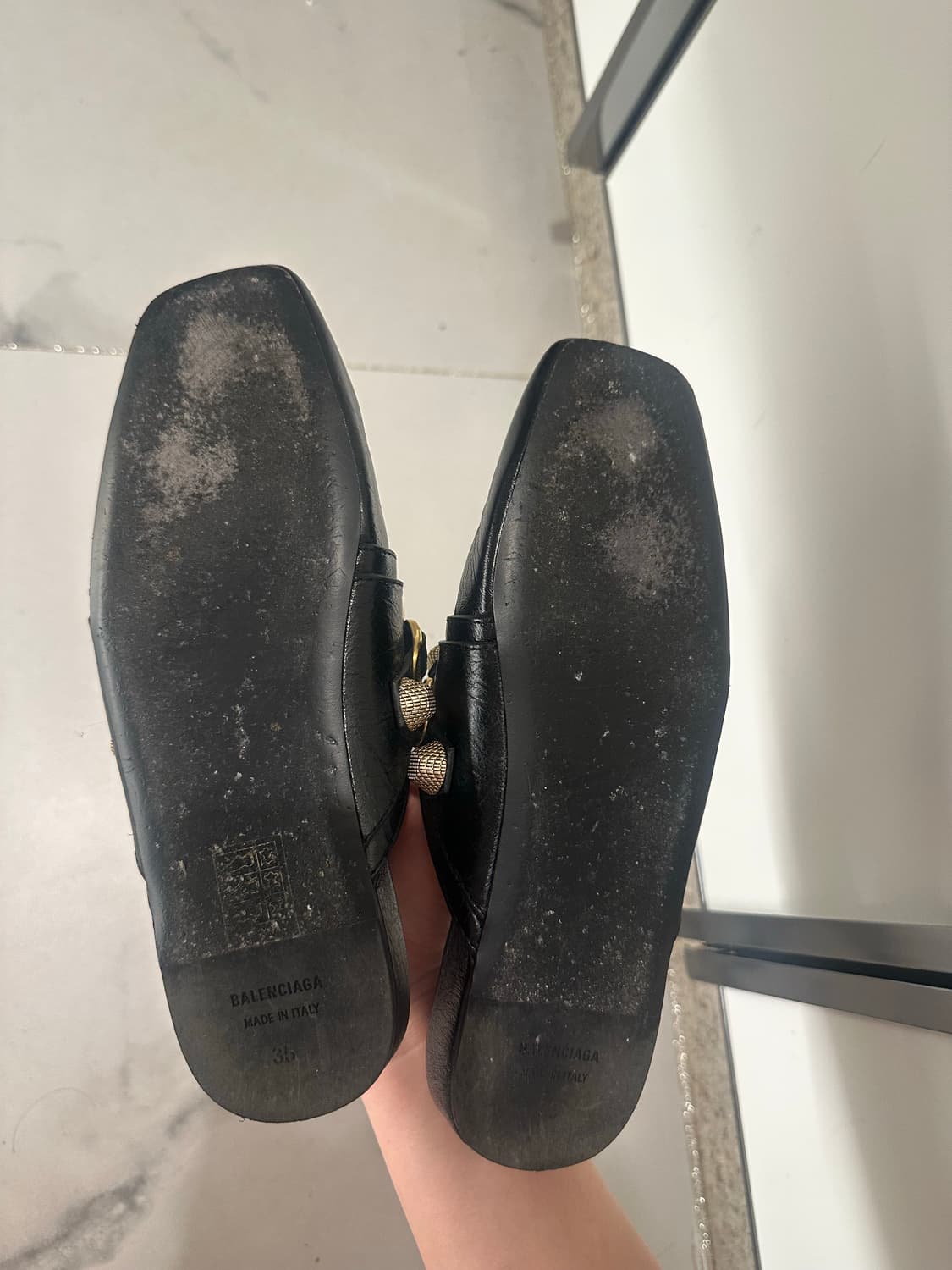 발렌시아가 코지 카고 뮬 팔아요 상품이미지3