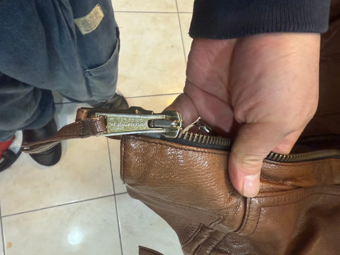 48/95 정품 디스퀘어드2 가죽자켓 팝니다 상품이미지7