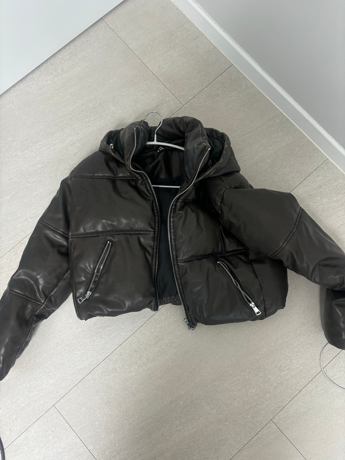 자라 페이크 레더 크롭 숏패딩 상품이미지4