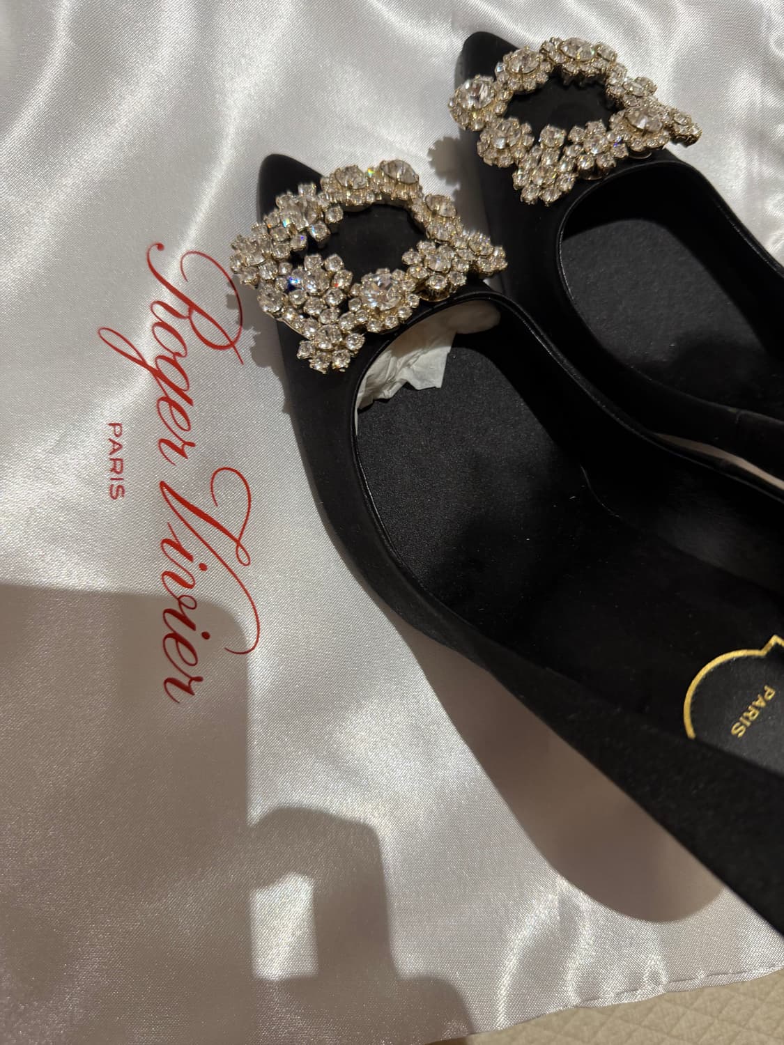 로저비비에 새틴 블랙하이힐 상품이미지7