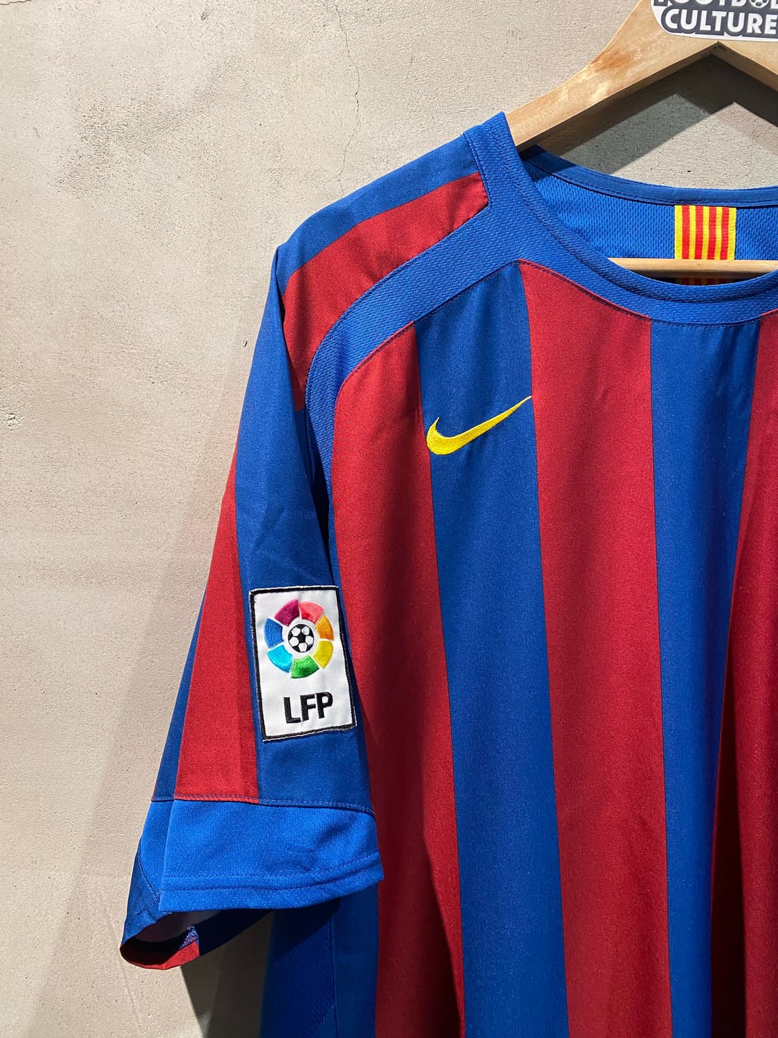 05-06 바르셀로나 호나우지뉴 홈 유니폼 상품이미지4