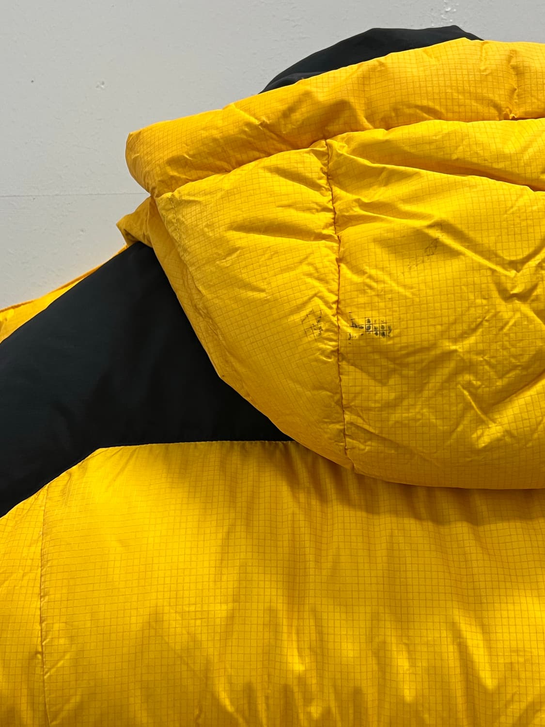 아디다스 800필 하이킹 벌키 구스 다운 옐로우 상품이미지8