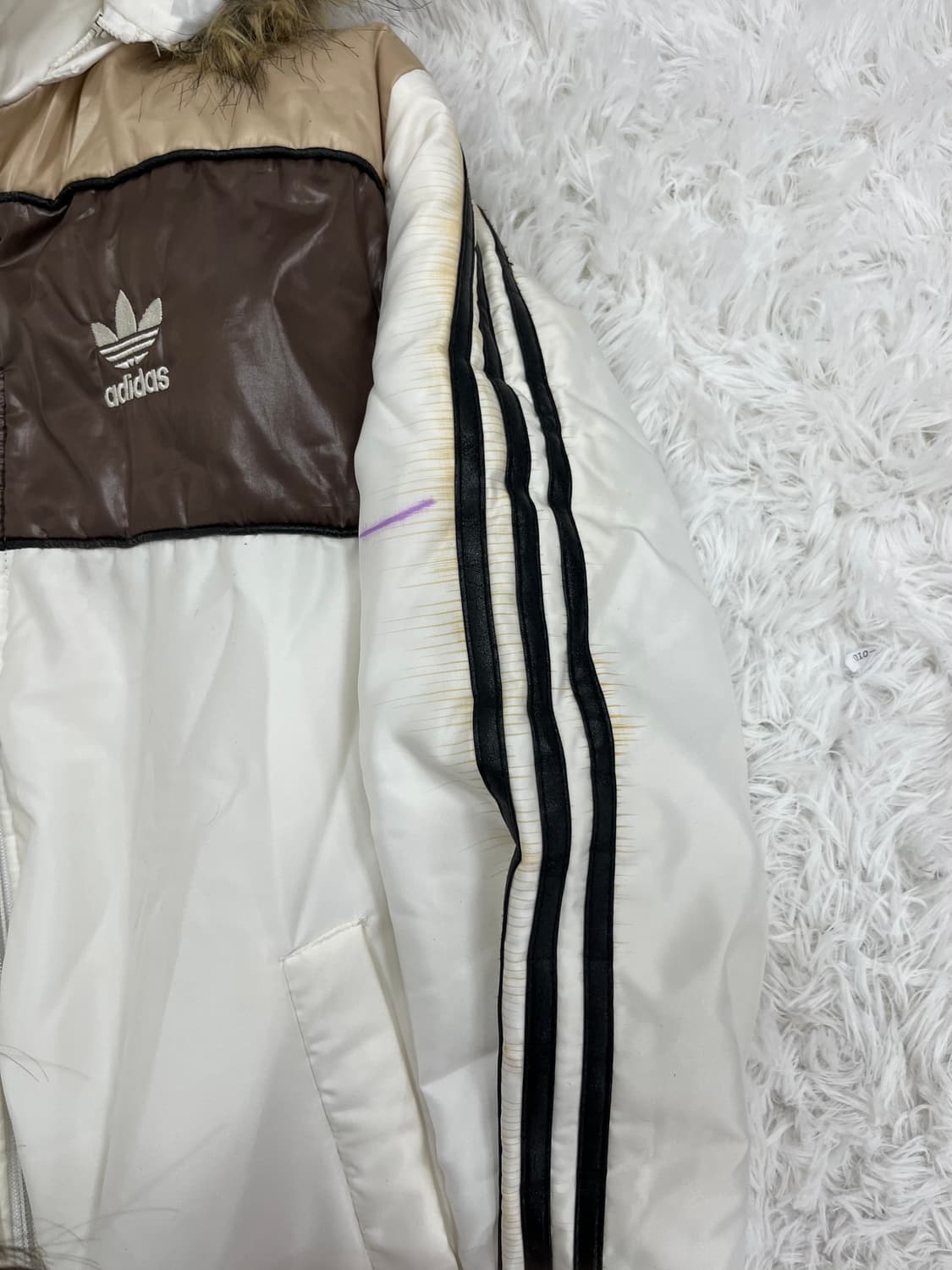 #Adidas 브라운 배색 울프죠 패딩 상품이미지9