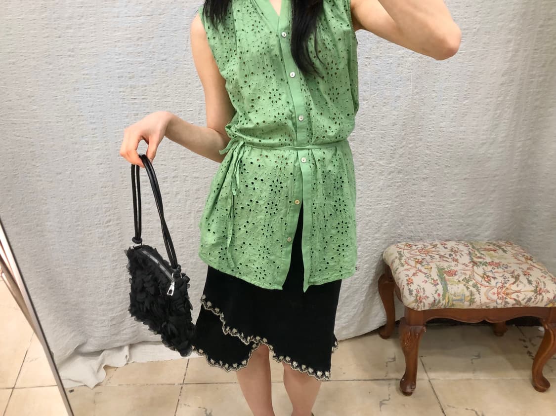 neon lime airy blouse 상품이미지1