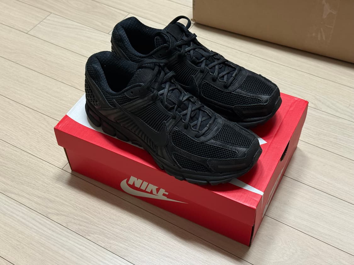 나이키 줌 보메로 5 280 올검 블랙 상품이미지1