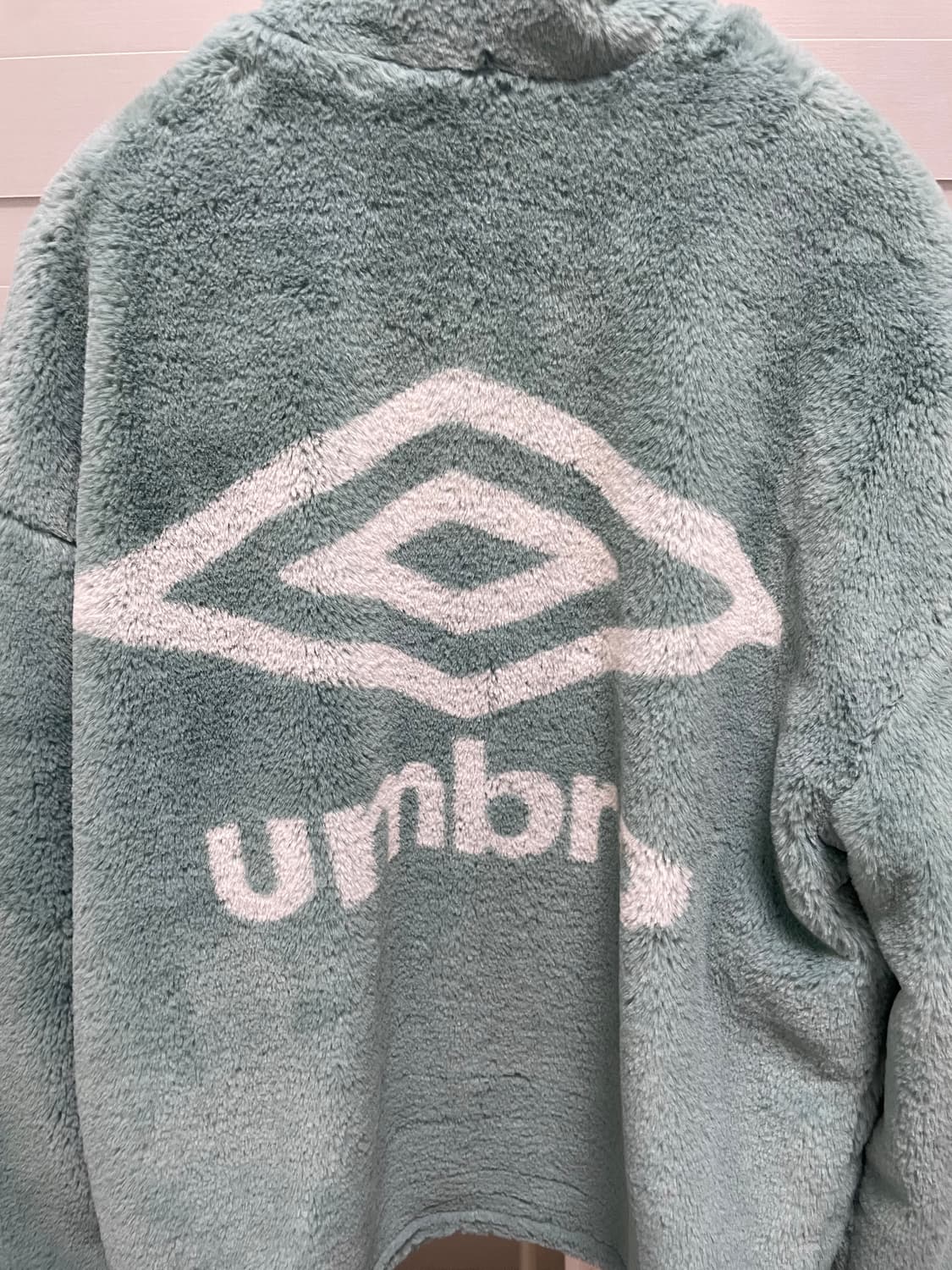 엄브로 오버핏 리버시블 퍼 우븐 자켓 상품이미지10