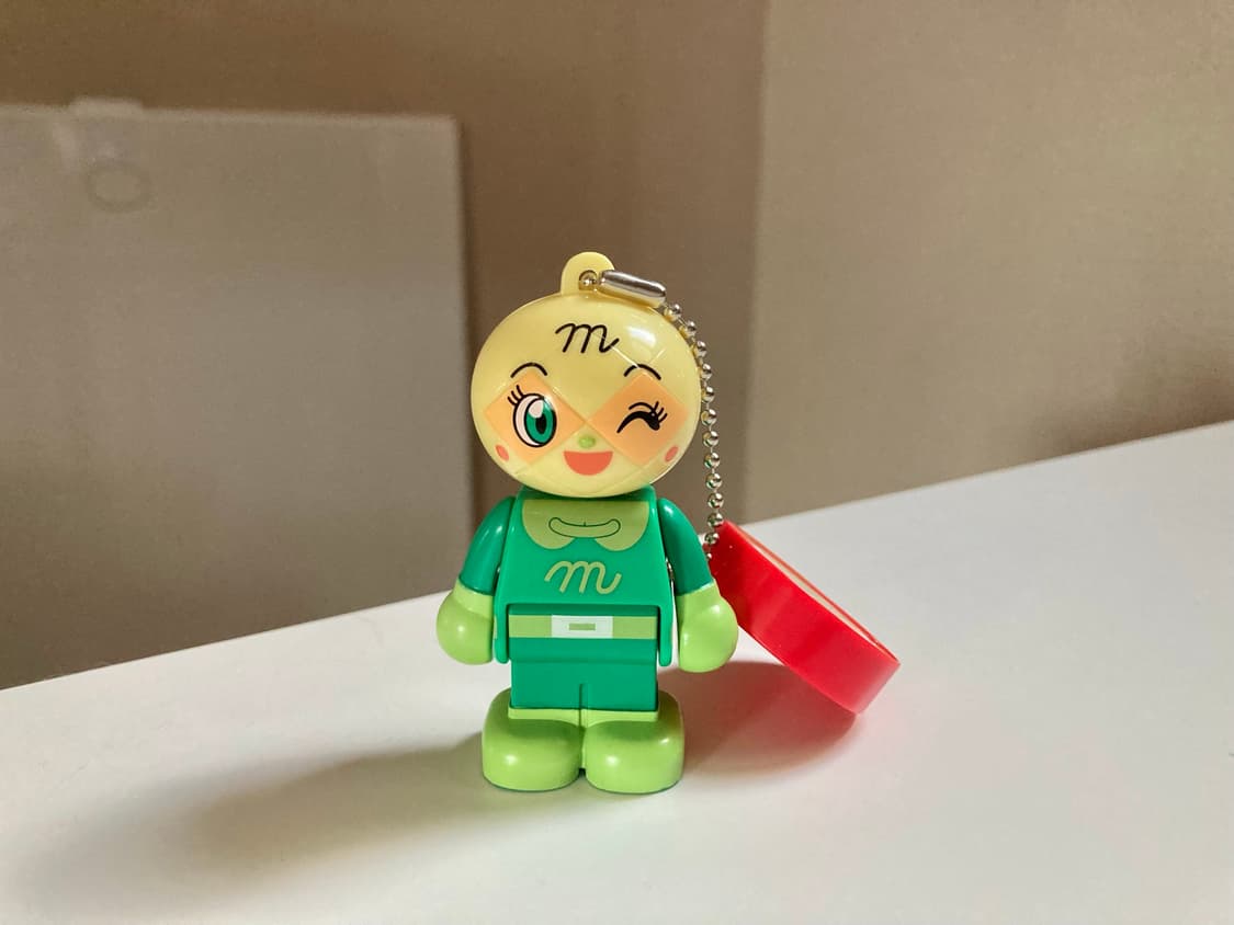 호빵맨 메론빵소녀 큐브릭 피규어 키링 가챠 상품이미지1
