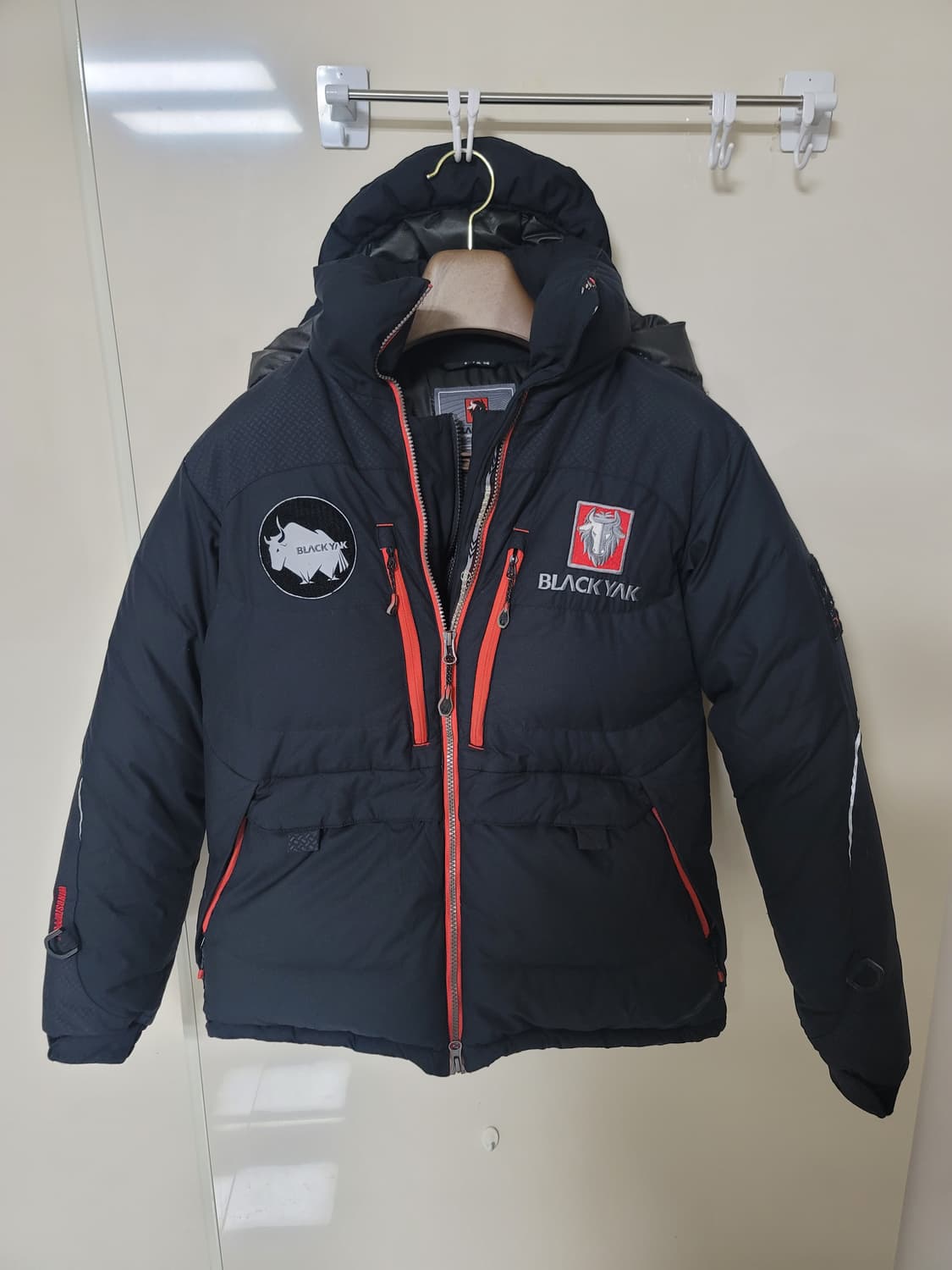 블랙야크 히말라야 대장패딩 95사이즈 상태굿

 상품이미지1