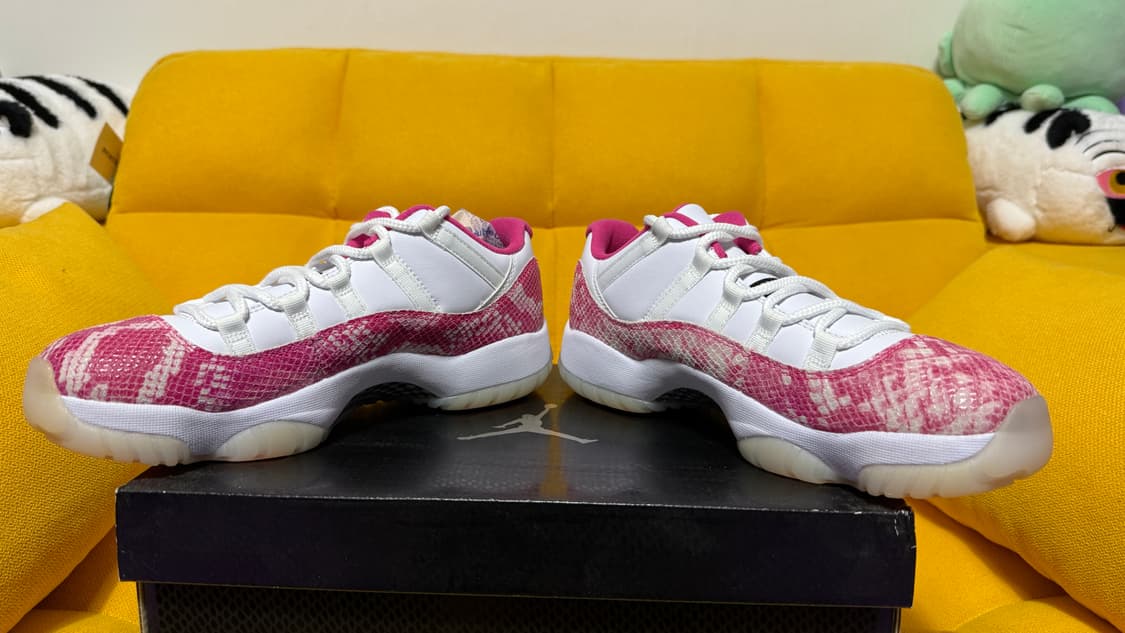 조던11 분뱀(265) 새상품 상품이미지2