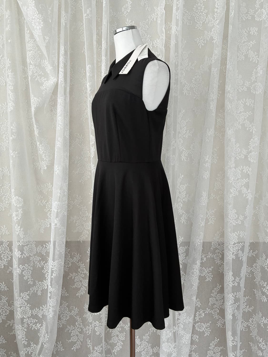 85) 새상품 스튜디오 톰보이 민소매 원피스 블랙 상품이미지3