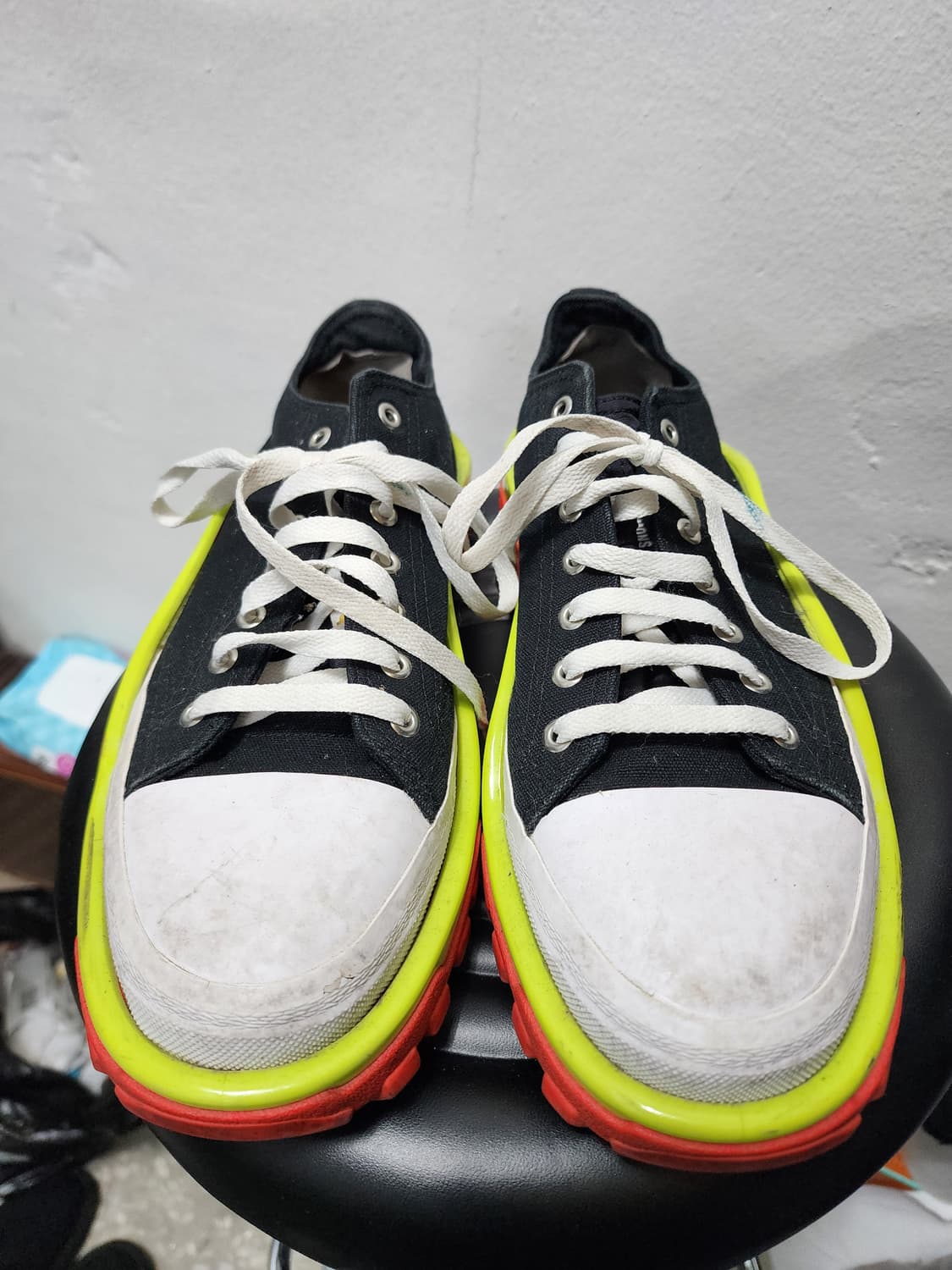 아디다스 x 라프시몬스 디트로이트 오즈위고 스니커즈 상품이미지2