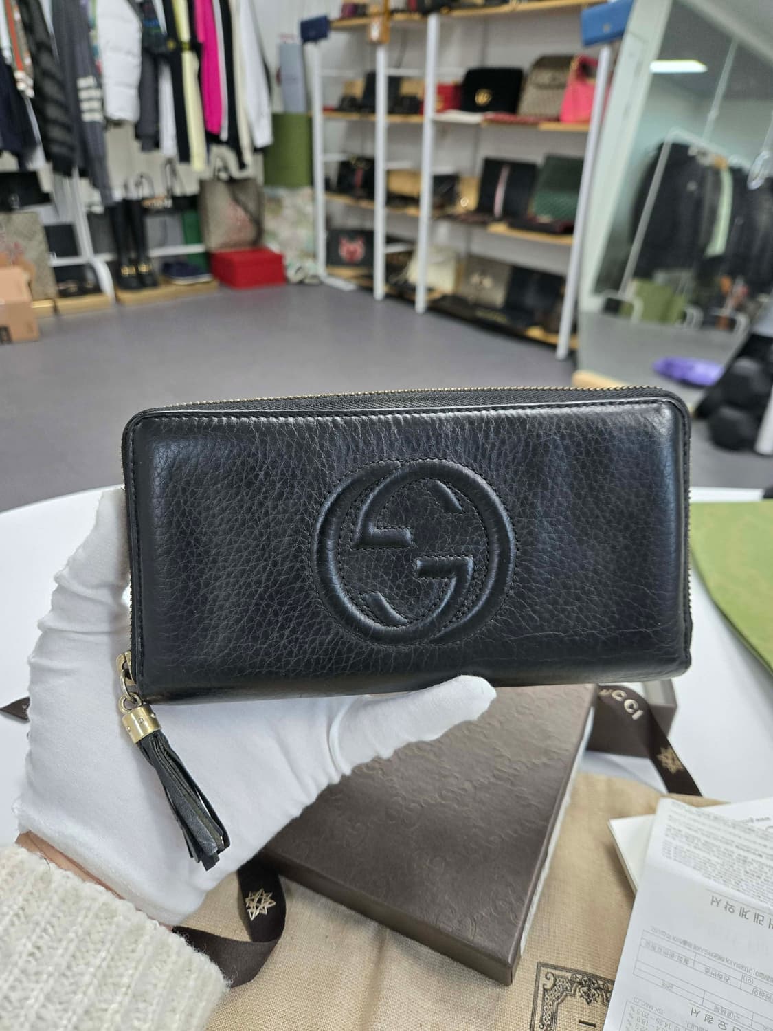 [40%할인] 구찌 소호 장지갑 상품이미지1