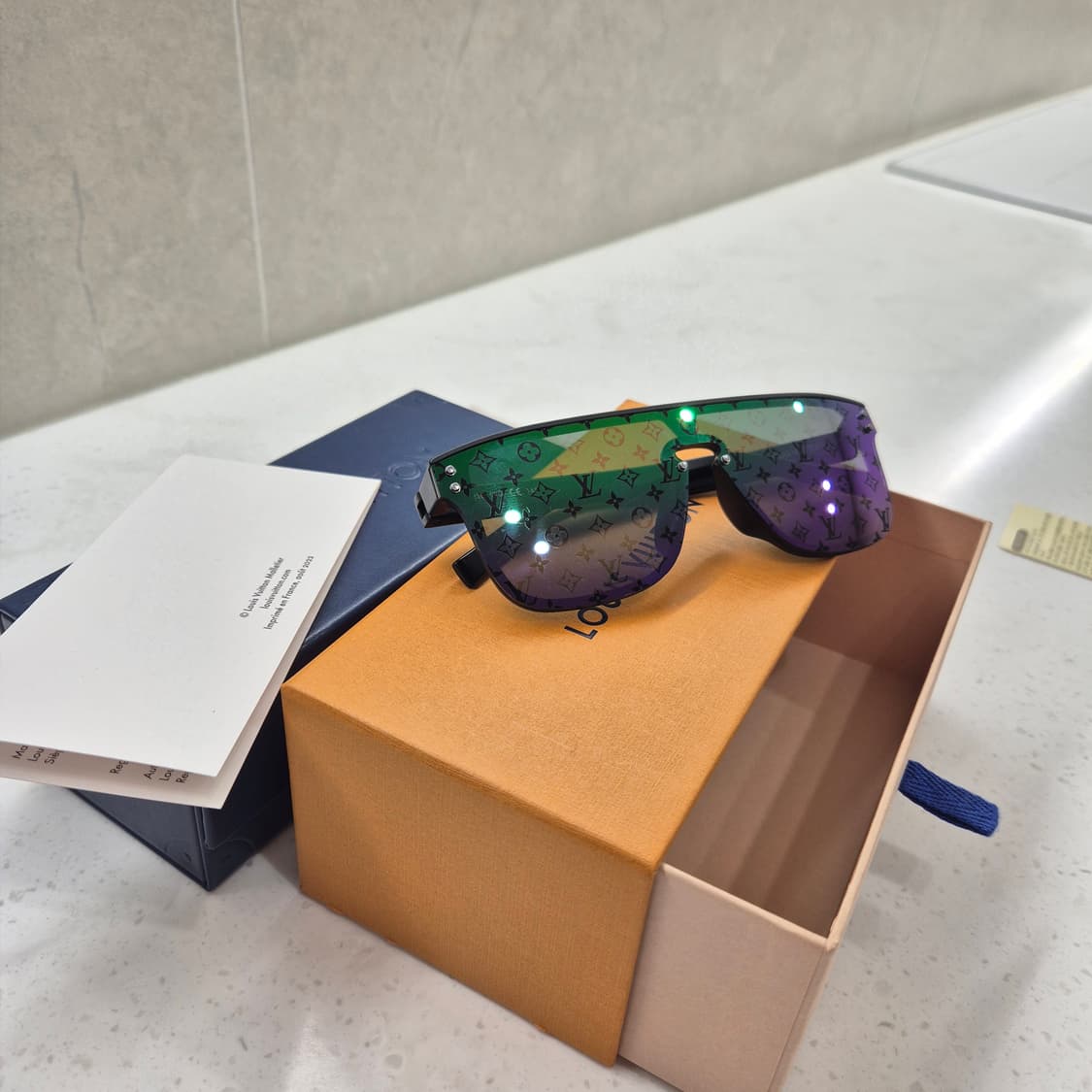 루이비통 와이메아 오로라 한정판 상품이미지4