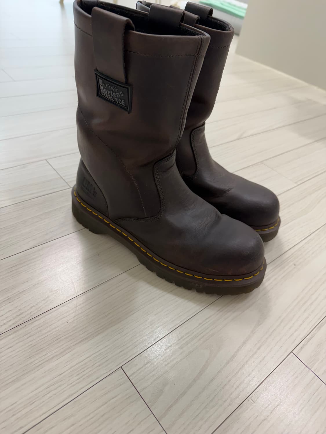 닥터마틴 스틸토 엔지니어부츠 260 상품이미지1