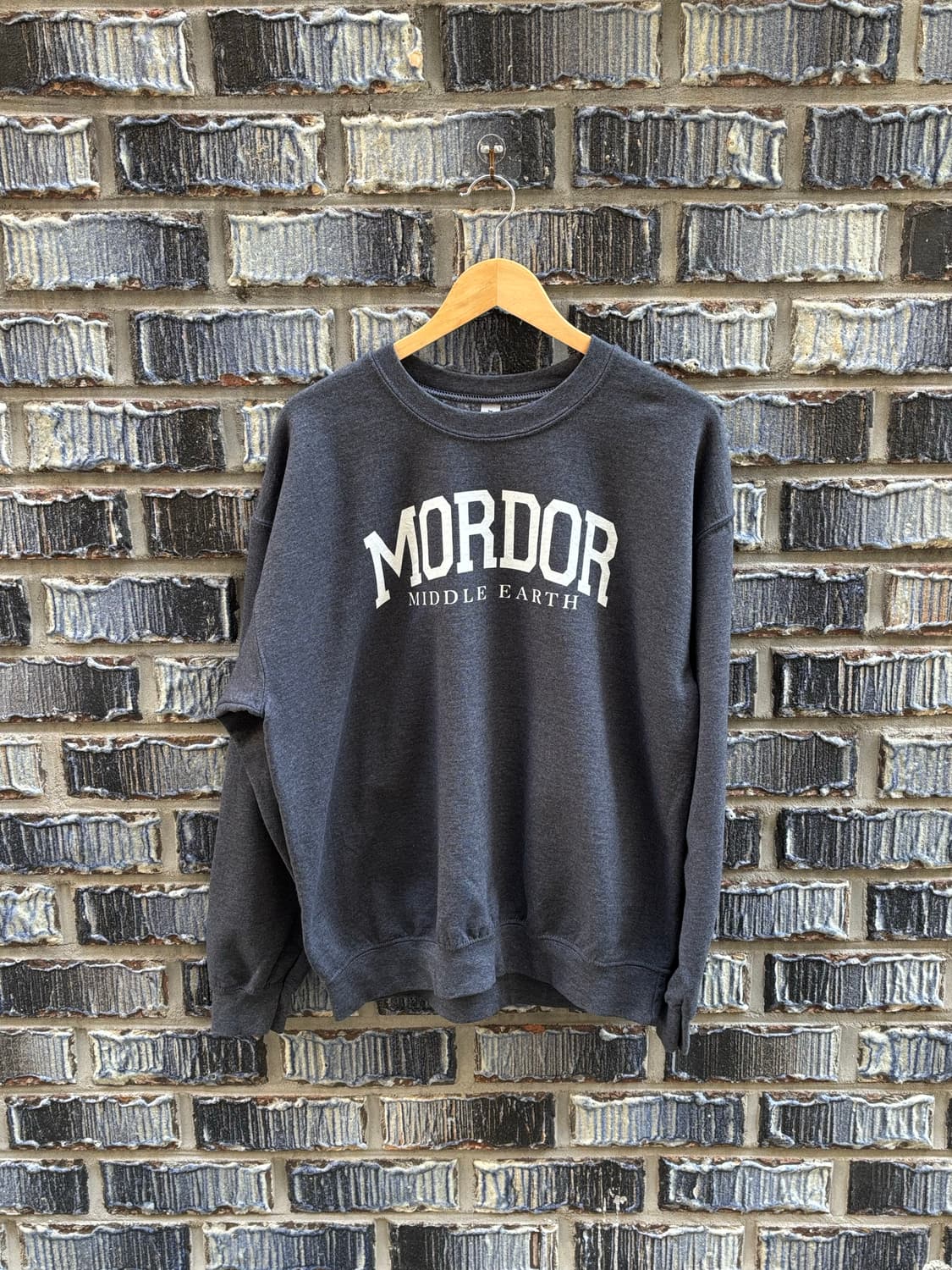 GILDAN (HEAVY BLEND) 빈티지 MORDOR 스웻 상품이미지1