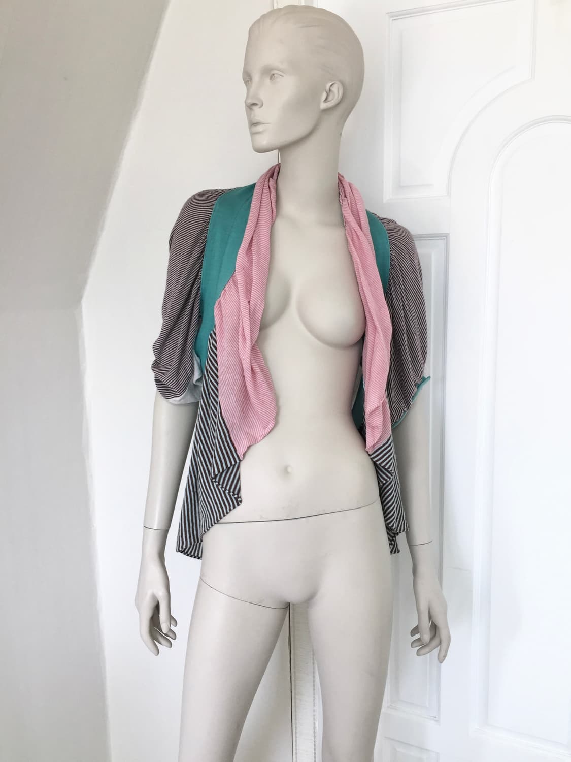 Multi-Pattern Ruffle Bolero Cardigan  상품이미지7