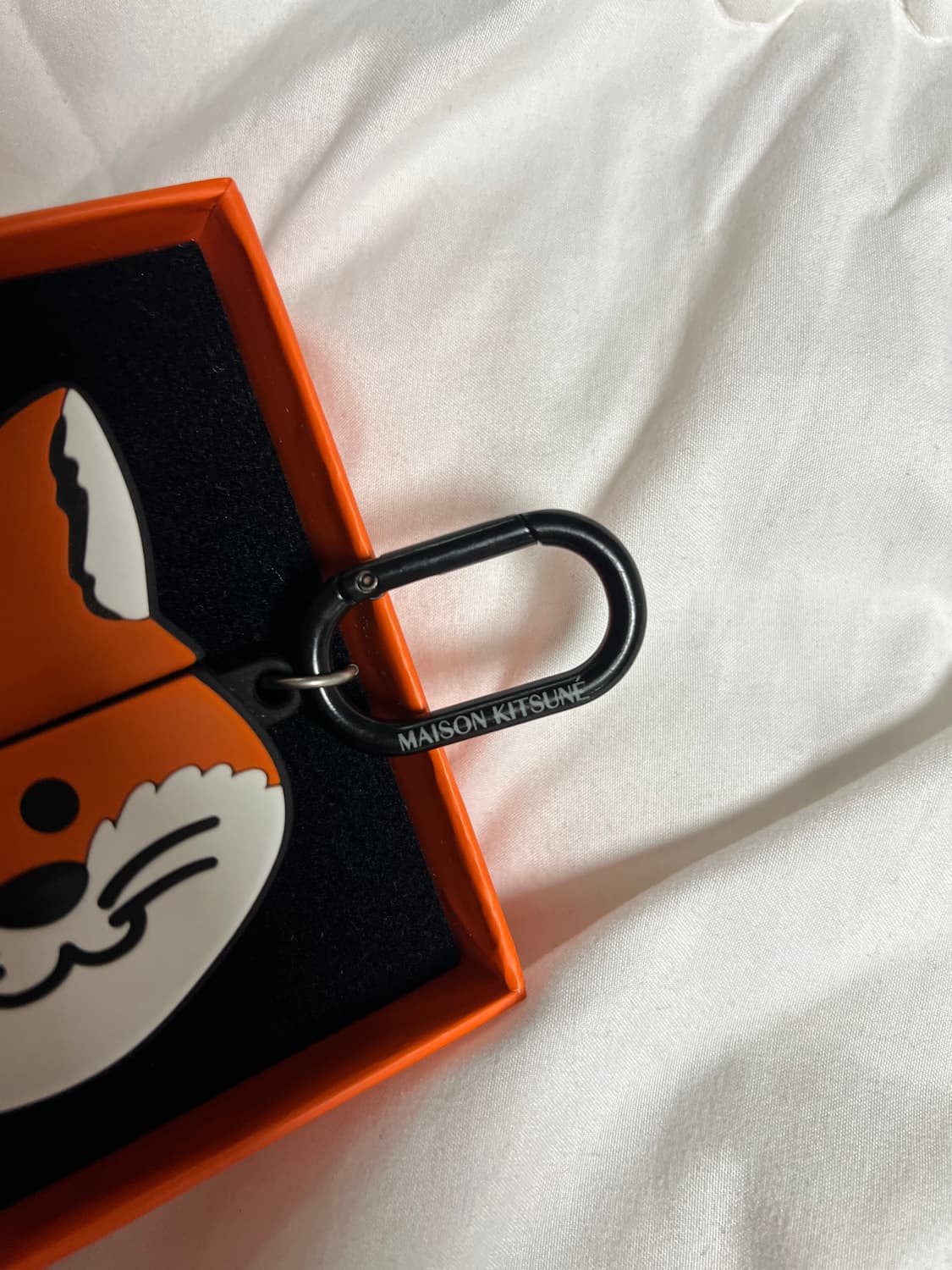 메종키츠네 라인프렌즈 콜라보 에어팟 프로 케이스 상품이미지6