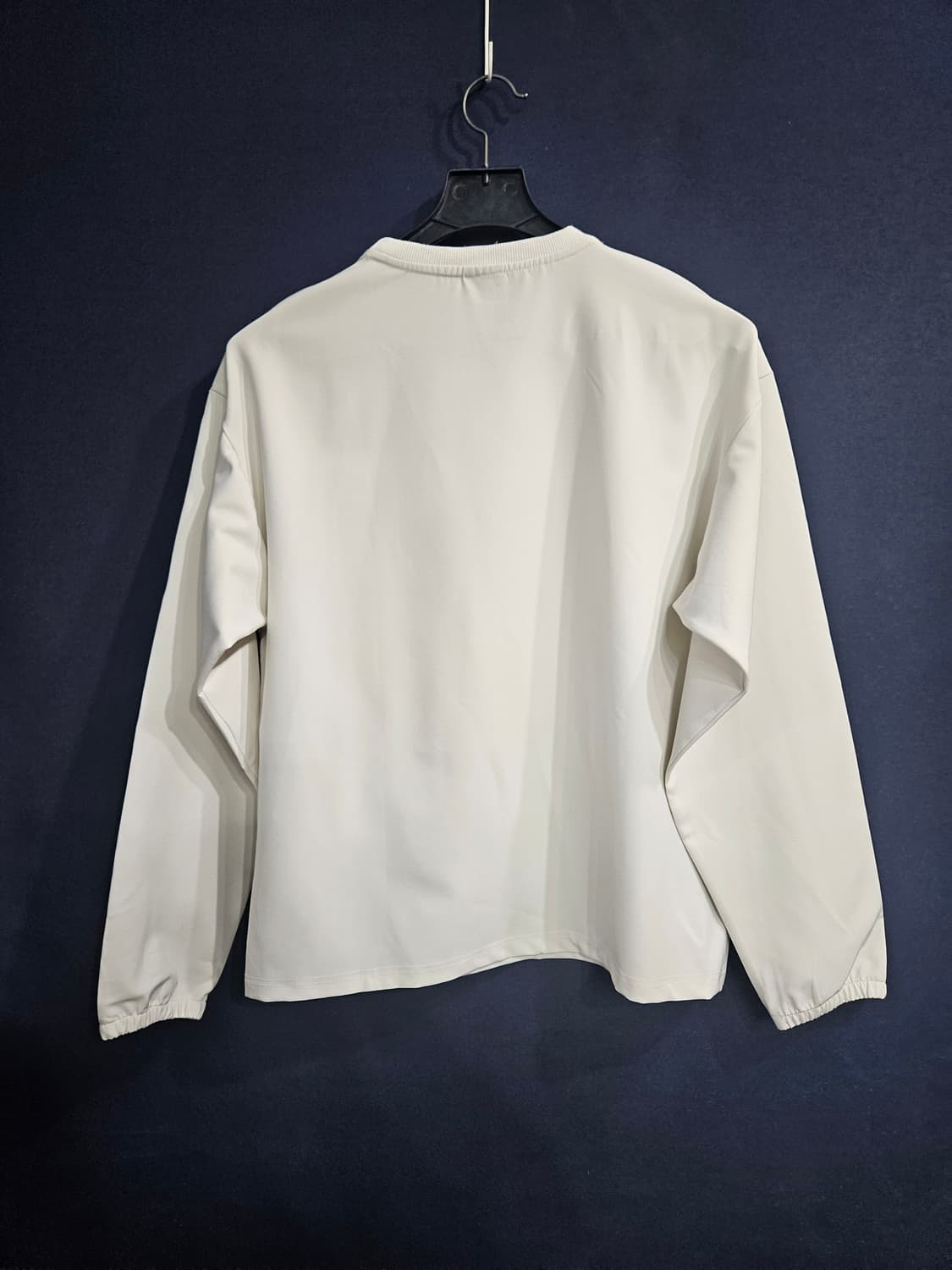 블랙야크 화이트 남성 세미오버핏 105 긴팔티  상품이미지2