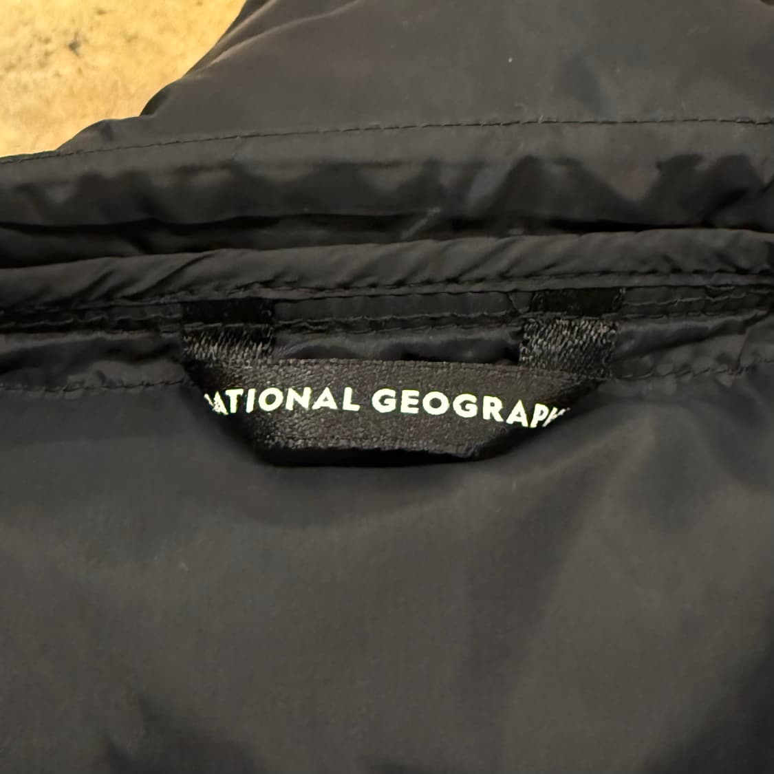 [정품/3XL] 내셔널지오그래픽 검정 패딩 조끼 b16 상품이미지4