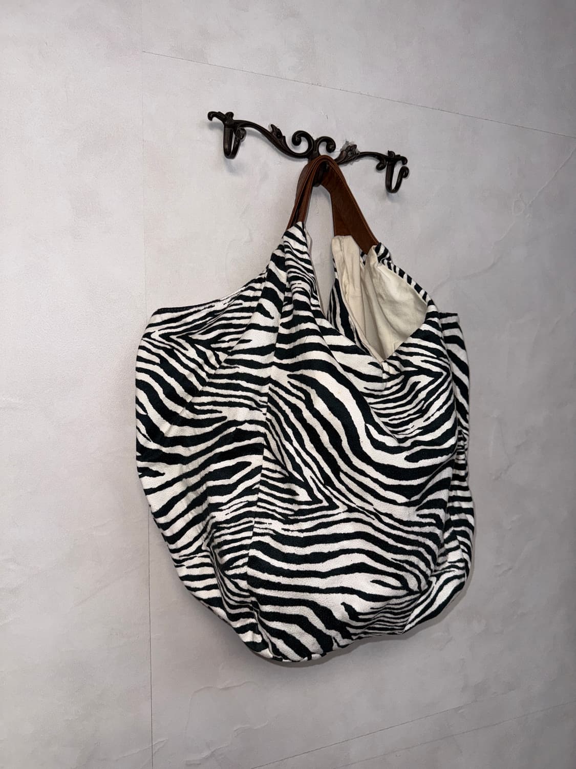 Black & white zebra big tote bag 상품이미지2