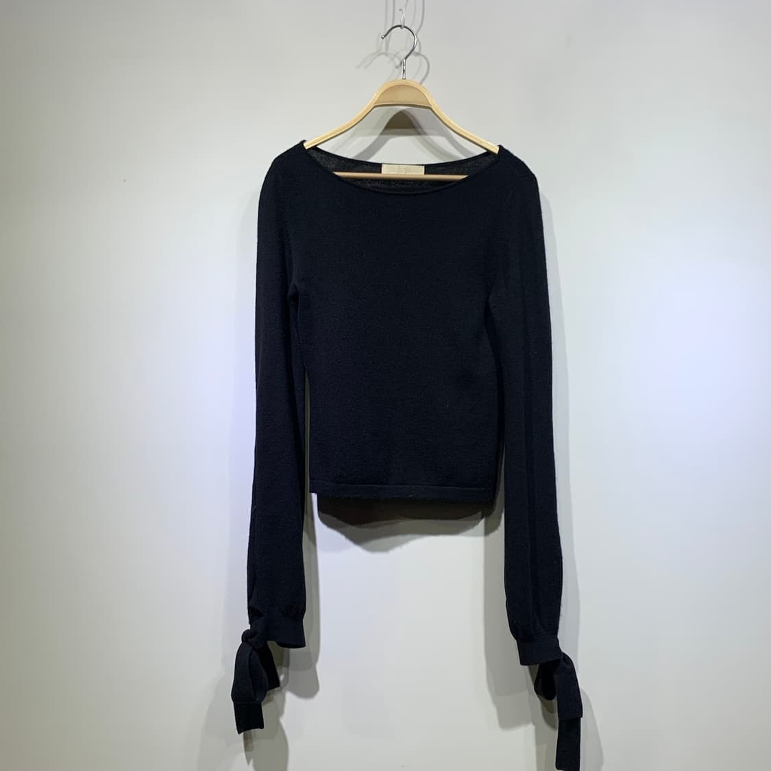 발렌티노 크롭 니트 판매합니다 상품이미지1