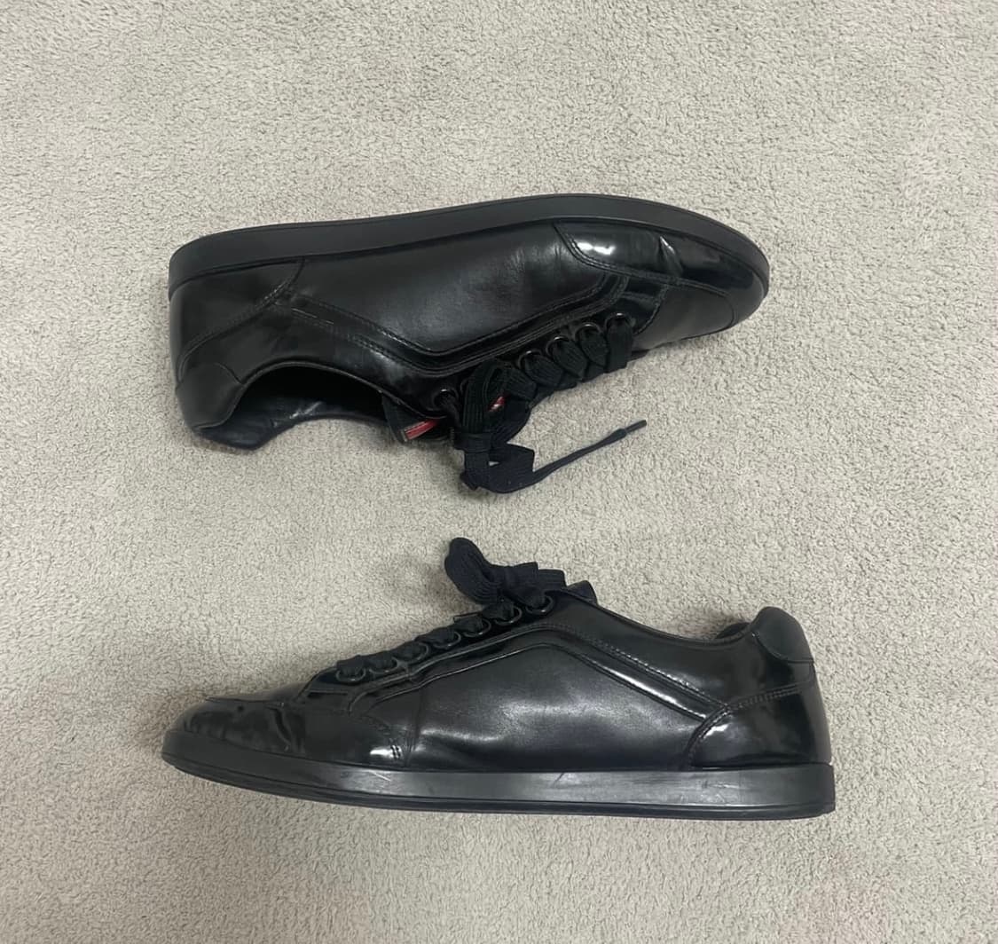 285) 프라다 스포츠 레더 스니커즈 신발 블랙 상품이미지2