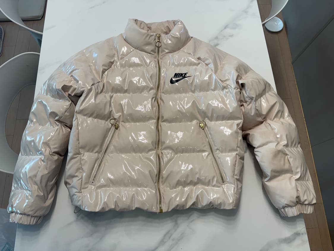 나이키 글로시 패딩 M 정품 상품이미지3