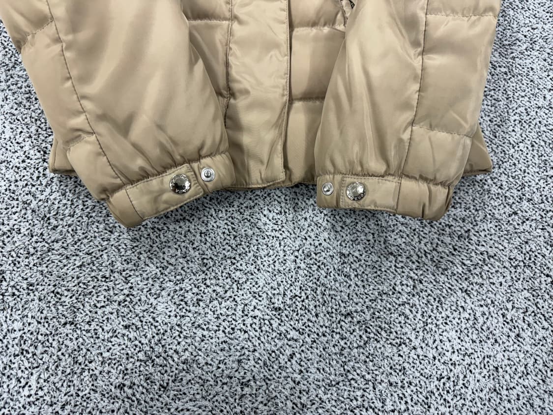 프라다 삼각로고 푸퍼 다운다켓 상품이미지4