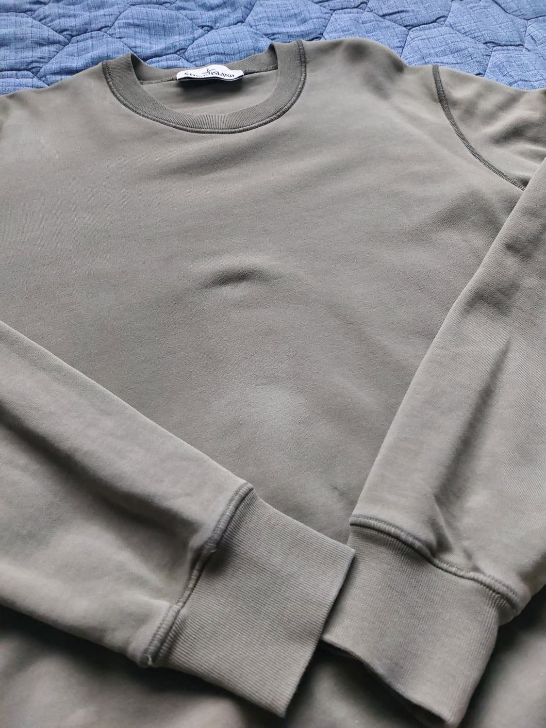 (택포)스톤아일랜드 맨투맨 카키색 M사이즈 상품이미지2