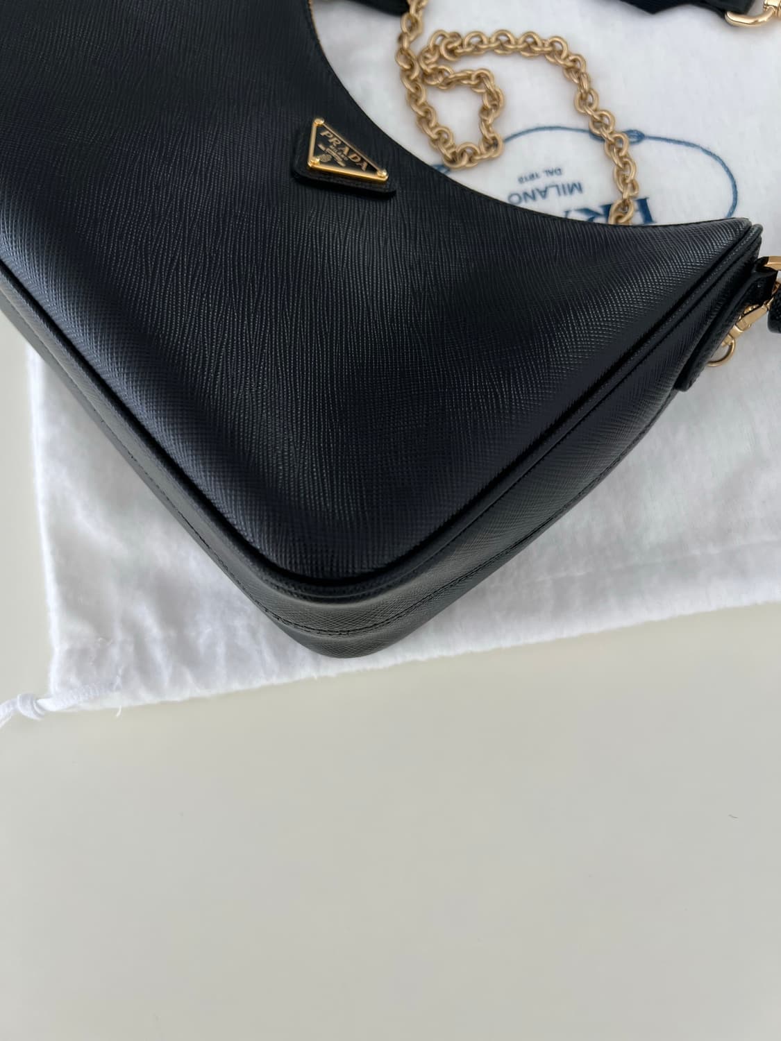 프라다 리에디션 사피아노 멀티 호보백 상품이미지5