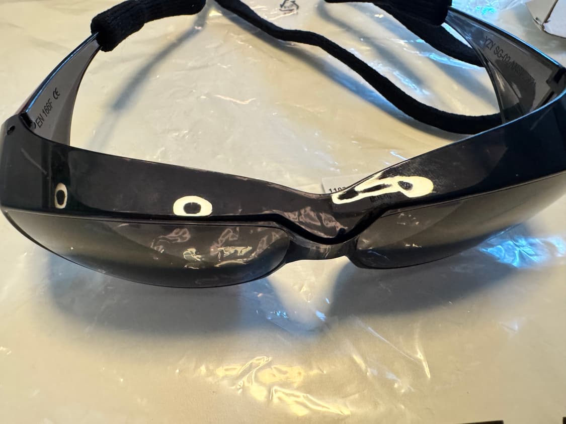 Yeezy 블랙 선글라스 SG-02 새상품 상품이미지8