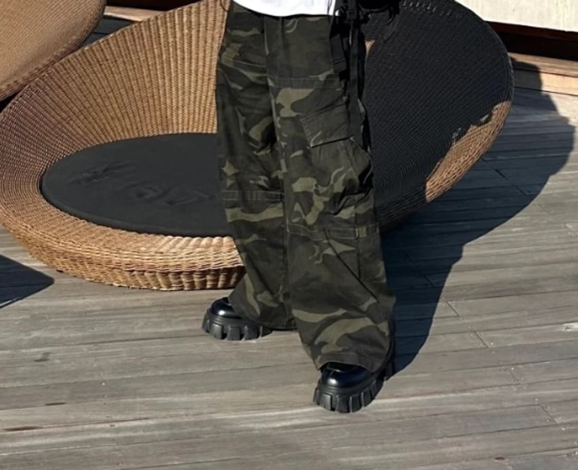 프라다 모놀리스 브러쉬드 로퍼 상품이미지2