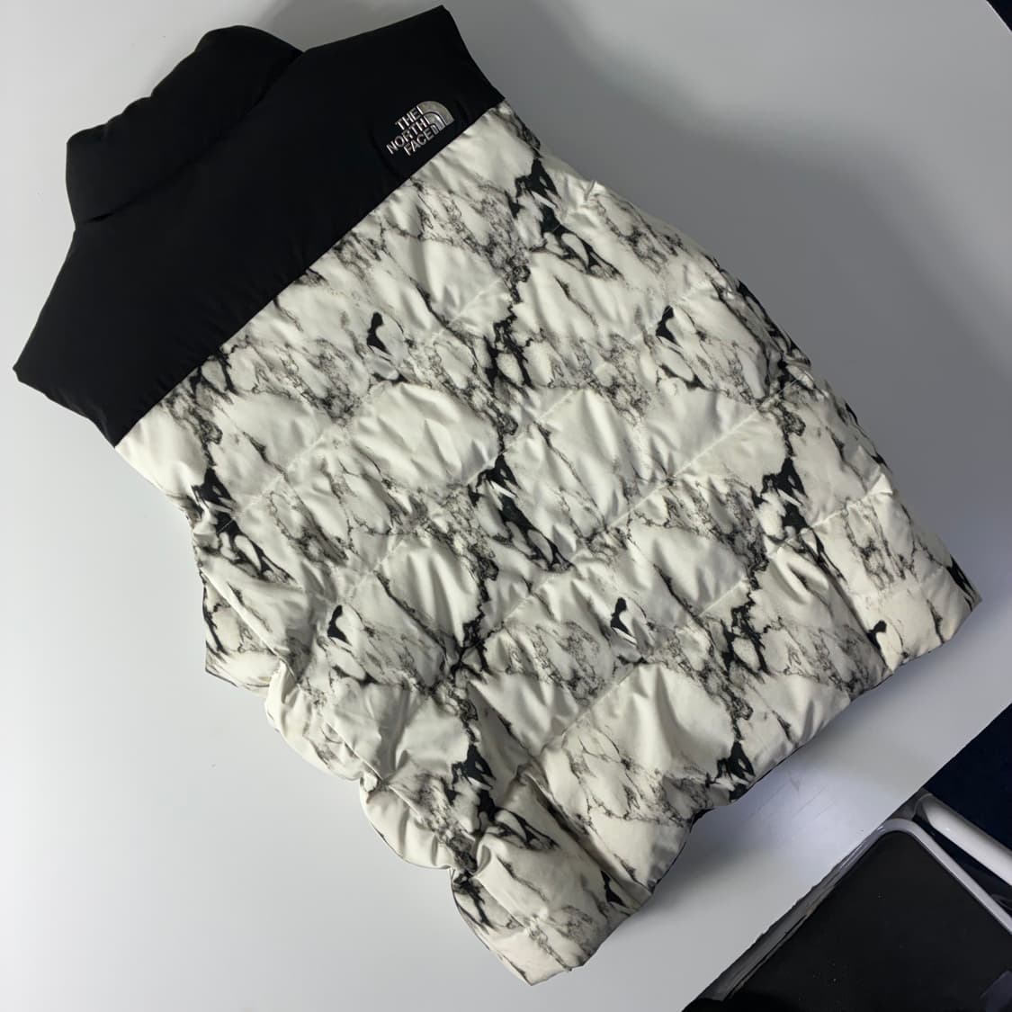 The northface  노스페이스 구스다운 눕시 패디드 베스트  상품이미지3