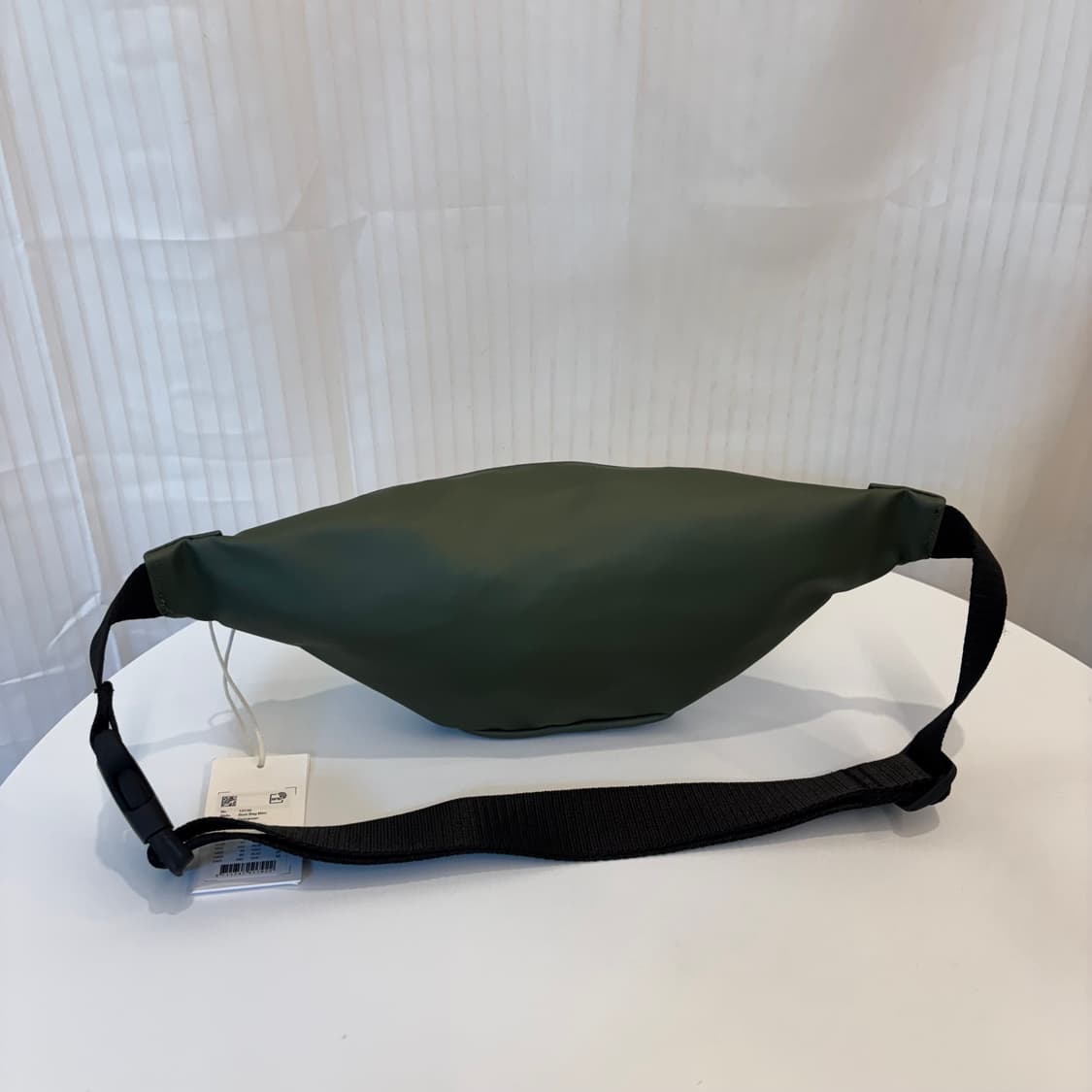 정품 Rains 레인스 힙색 크로스백     상품이미지6