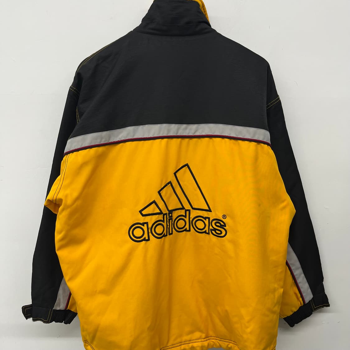 아디다스 올드스쿨 블랙/옐로우 패딩 남M 상품이미지9