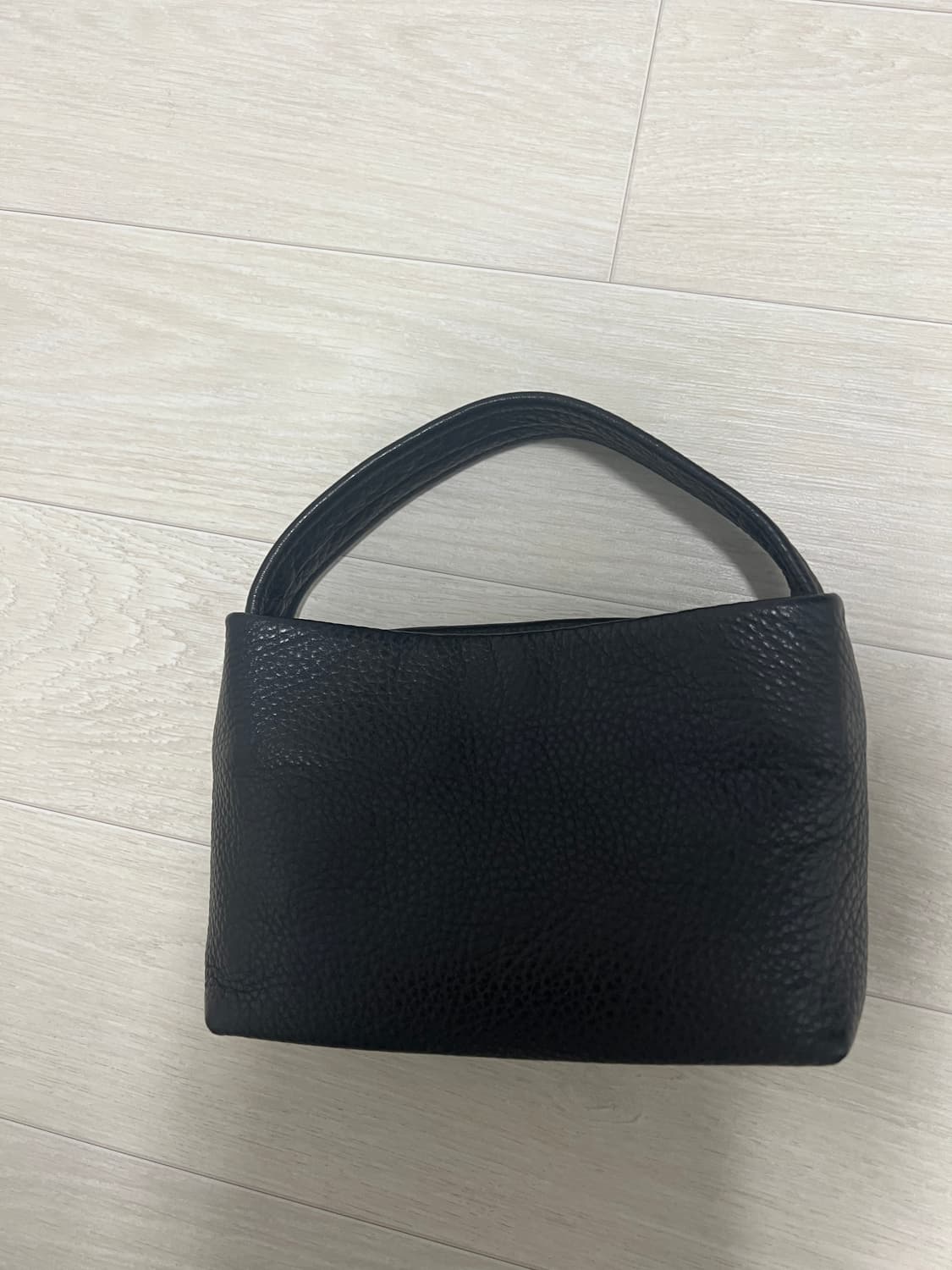 블랙 레더 토트백 상품이미지2